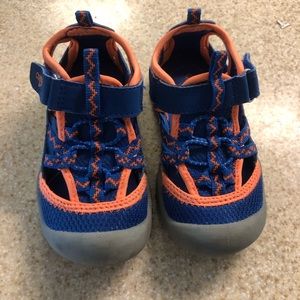 Toddler shoes